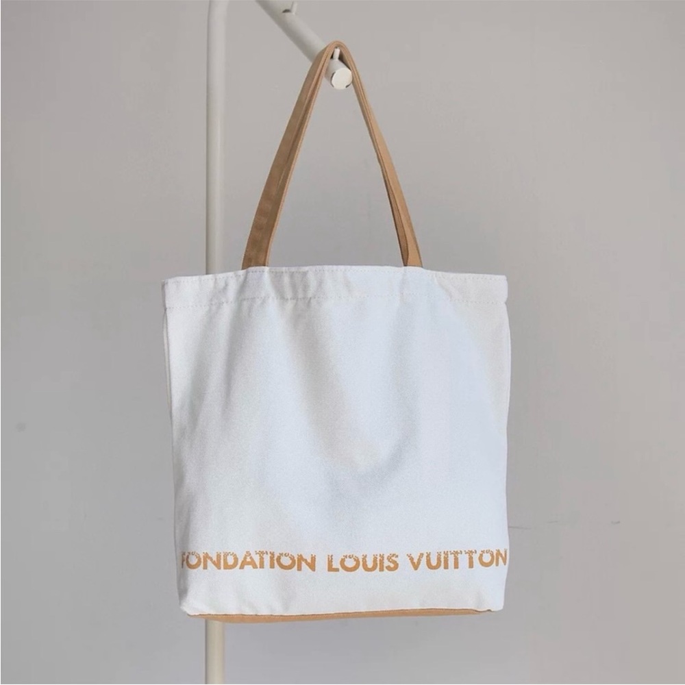 NWT Louis Vuitton Foundation‎ Canvas Tote Bag - Picture 6 of 11